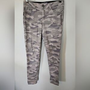 NWOT Wit & Wisdom Gray Camo Skinnies Size 8